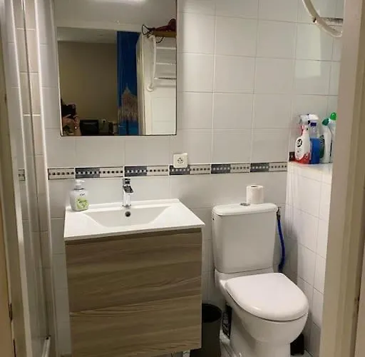 Studio A Moins De 10 M De La Plage Et Au Coeur Du Centre